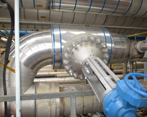 https://www.brockgroup.com/wp-content/uploads/2020/10/insulation-on-the-body-of-a-flanged-valve-scaled-500x400.jpg